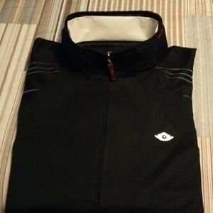 XL jordan wind jacket 🧥has embroidered wings on sleeves... emblem of slamdunk.